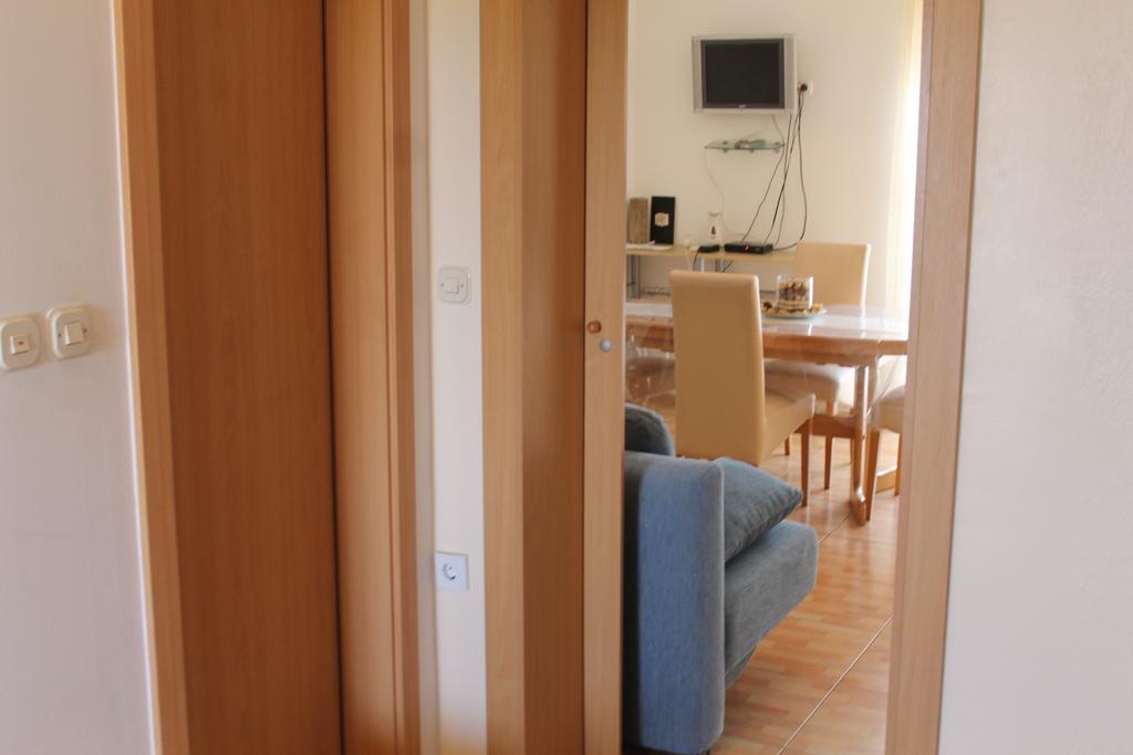 Apartments Roko Kolinda Bibinje Exterior photo