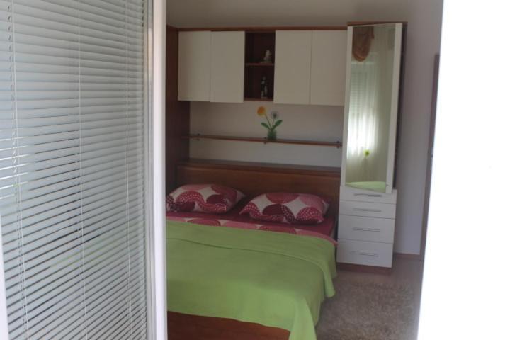 Apartments Roko Kolinda Bibinje Exterior photo